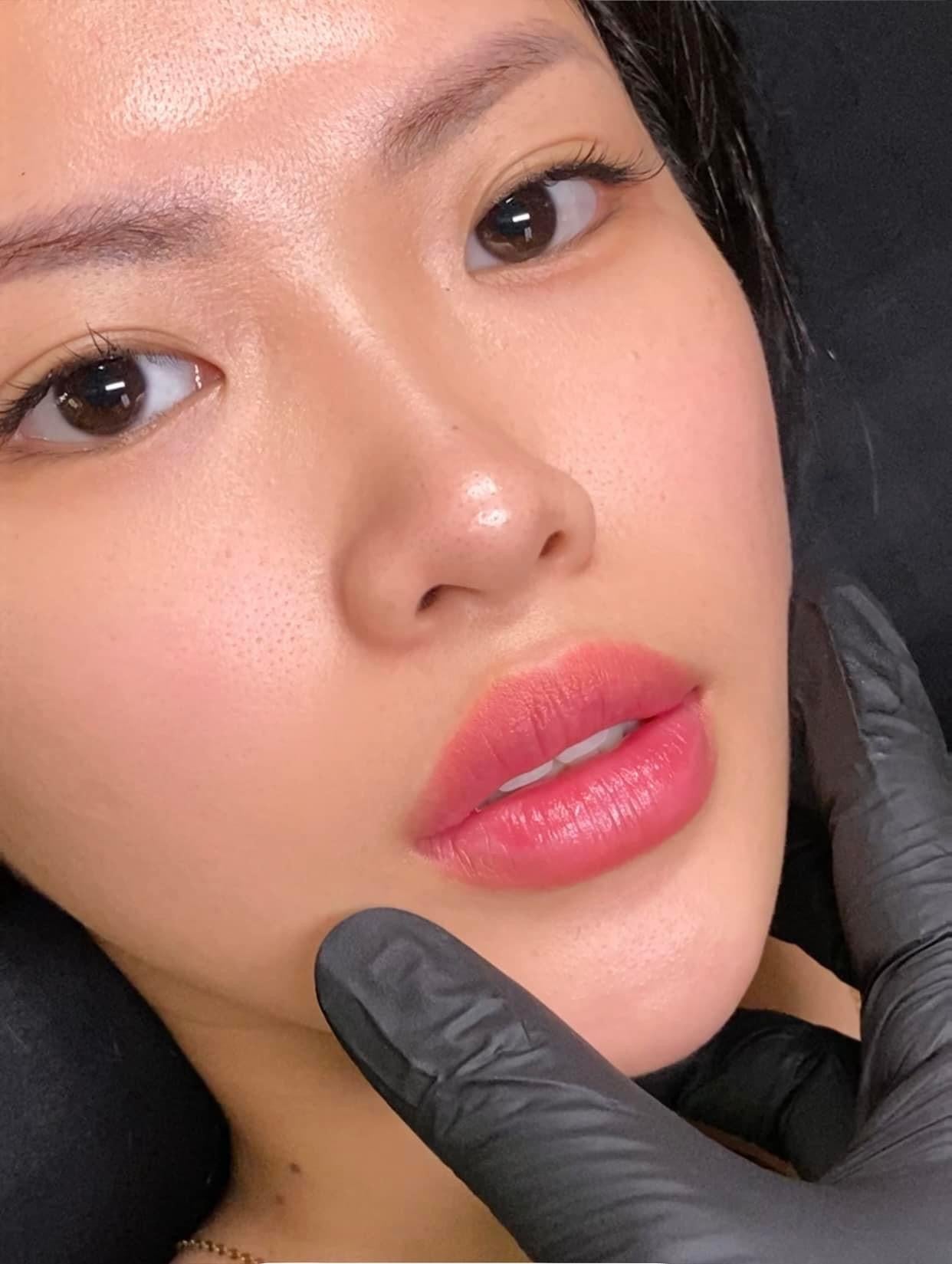 Peachy Lips - Môi Đào Gợi Cảm